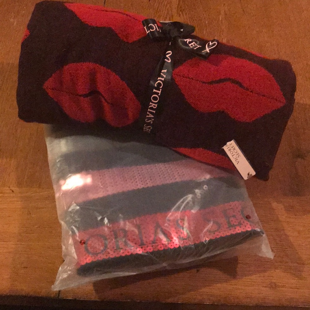 Victoria secret Tote & Blanket
